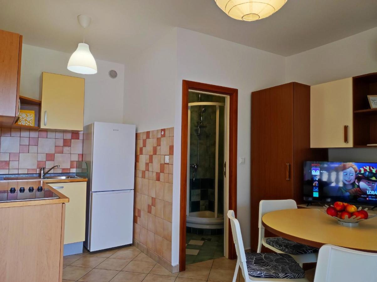 Apartment Rose Đảo Krk Ngoại thất bức ảnh