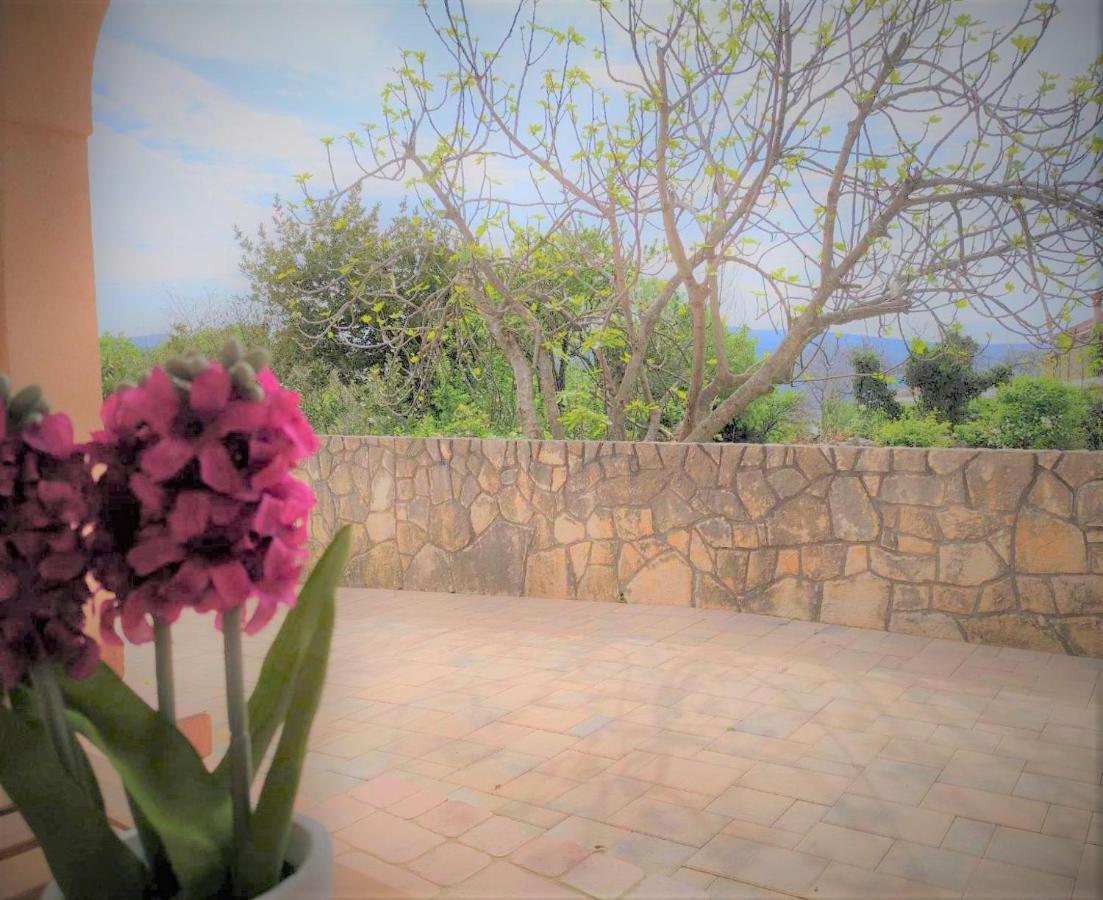 Apartment Rose Đảo Krk Ngoại thất bức ảnh